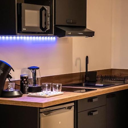 Blue Night - Jacuzzi - Bord De Seine Apartment Corbeil-Essonnes Exterior foto