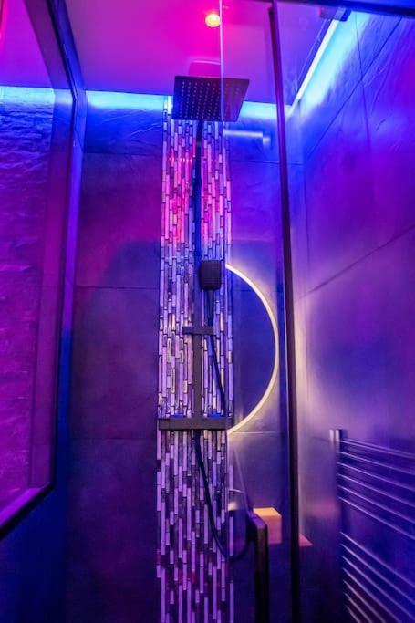 Blue Night - Jacuzzi - Bord De Seine Apartment Corbeil-Essonnes Exterior foto